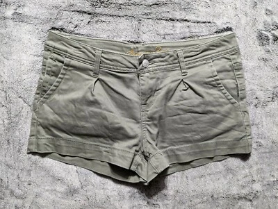 American Rag Chino Shorts Flap Pockets Women's Size 5 Green - Image 1 of 4