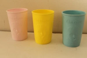 Lot of 3 GERBER BABY FOOD RAISED FACE SOFT PLASTIC CUPS 4 OZ BLUE YELLOW PINK - Picture 1 of 8