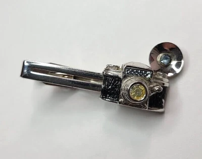 Clip de barra con cierre de corbata para fotógrafo de cámara años 60 Swank vintage Foto 1 de 4