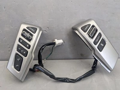 Оригинальные переключатели управления аудиосистемой рулевого колеса Nissan Titan 2020-2021 годов выпуска влево и вправо - Изображение 1 из 4