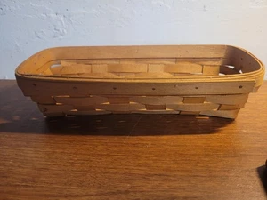 Longaberger bread basket 1990 Length 10” Width 4.5" Signed - Picture 1 of 4