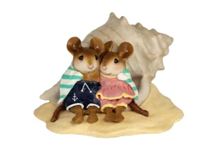 Wee Forest Folk SHELL-TERING TOGETHER, WFF# M-689, Beach Mouse 2020 - Picture 1 of 1