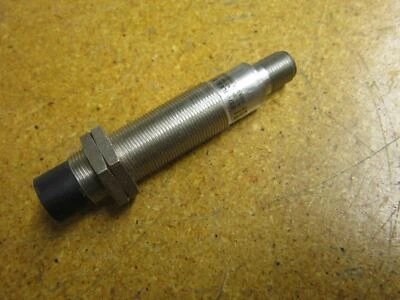 EATON E57-18LE20-BD PROXIMITY SENSOR INDUCTIVE PNP NO 10 50VDC - Image 1 of 3