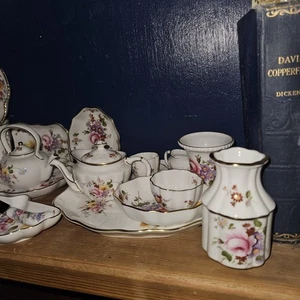 Cerámica coleccionable en miniatura Royal Crown Derby Posies English Bone China  - Imagen 1 de 9