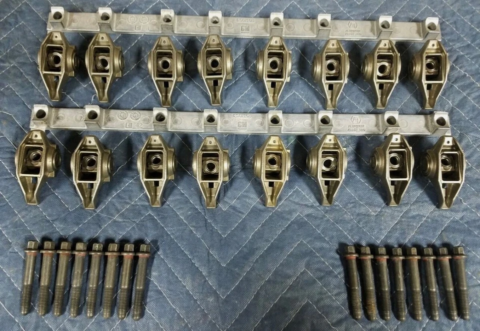 LS LS1 LS2 LS6 ROCKER ARMS WITH SUPPORT STANDS & BOLTS GM OEM LSX 5.3L 6.0L - Image 1 of 1