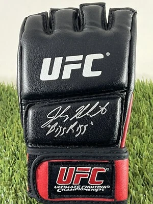 Guante UFC firmado por Johny "Bigg Rigg" Hendricks autografiado campeón Oklahoma ST Foto 1 de 2