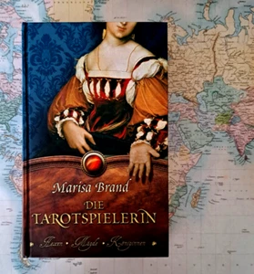 Die Tarotspielerin : Roman. Marisa Brand / Hexen - Mägde - Königinnen Werz, Sabi - Bild 1 von 1