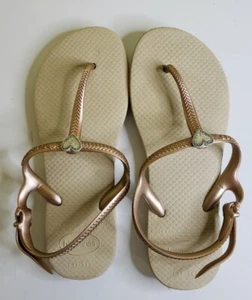Womens Havaianas T Strap Freedom Sandals Rose Gold Silver Heart Sz 4.5-5.5W - Picture 1 of 4