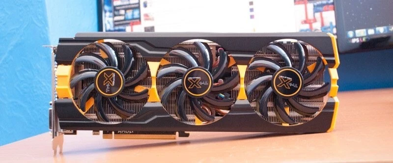 Tarjeta GPU de video gráfica Sapphire AMD Radeon Tri-X R9 290 OC DDR5 4 GB Foto 1 de 1