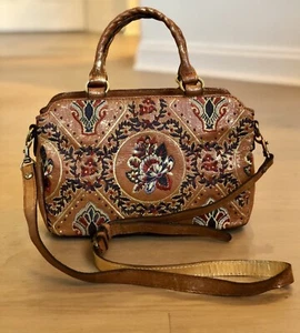 Borsa a tracolla PATRICIA NASH Angelin in pelle italiana ricamata lamina oro NUOVA! - Foto 1 di 18