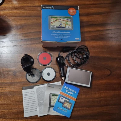Garmin Nuvi 250W Touchscreen GPS Navigation Car Mount Bundle with box. Works - Image 1 of 4