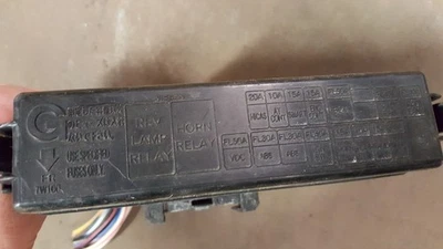 Caja de fusibles de unión Infiniti G35 compartimento del motor OEM 2003-2006 Foto 1 de 2