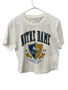 Pressbox Notre Dame Fighting Irish Crop T Shirt Womens L Short Sleeve White NEW - Picture 1 of 7