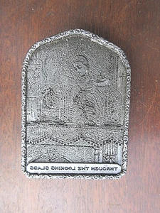 VINTAGE 1974 BERGAMOT BRASS WORKS ALICE IN WONDERLAND BRASS BELT BUCKLE NEW - Picture 1 of 2