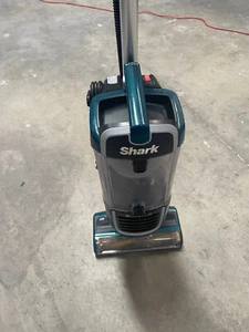 Shark Rotator Anti-Allergen Pet Plus Self-Cleaning Upright VacuumCleaning ZU55 - Picture 1 of 3