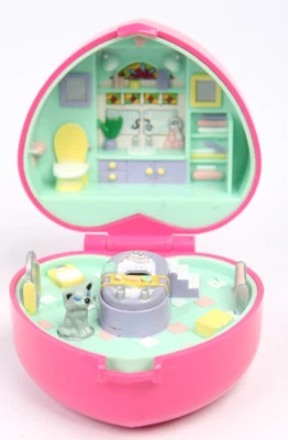 Polly Pocket Bluebird 1991 VTG Bathtime Fun Playset Heart Compact - w/ Cat & Tub - Image 1 of 4
