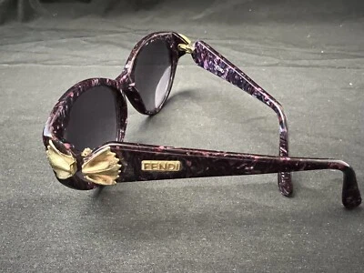 Gafas de sol para mujer Fendi de diseñador vintage moradas hechas en Italia Foto 1 de 4