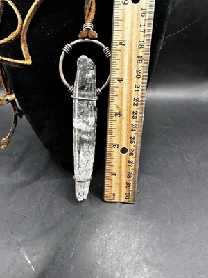 Collar de cristal de doble punta terminada de plata de ley de cuero amonita  Foto 1 de 4