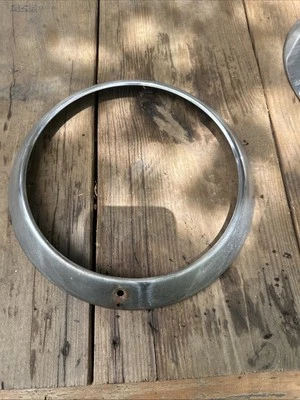 Anillo de ajuste de faros de metal vintage para coche clásico 1950 Oldsmobile 88 Rocket Foto 1 de 3