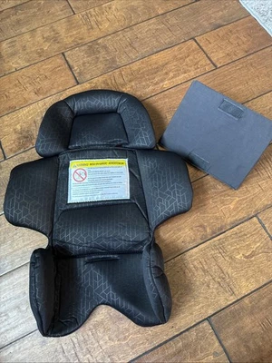 INSERTO Y ACOLCHADO infantil Diono Radian RXT, negro, Foto 1 de 4