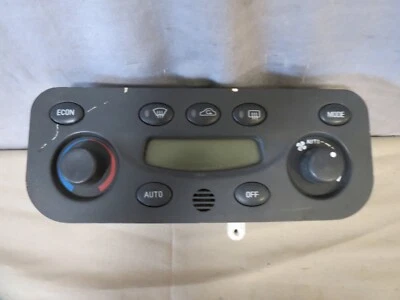 01 02 03 04 05 Saturn L200 L300 AC Calor Temperatura Climatizador 22696058 Foto 1 de 4
