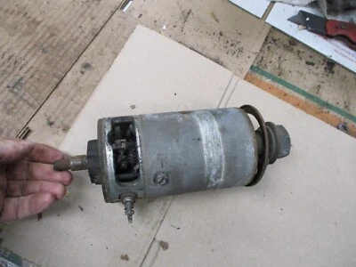 Orignal Porsche 356 Generator BOSCH LJ / GEG 200/6/2600 L19 date code - Image 1 of 4