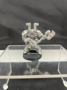 Warhammer40k - World Eaters of Khorne - World Eater with Axe and Bolter - Picture 1 of 2