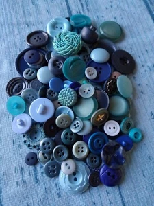 100 Assorted Buttons - Shades of Blue - Picture 1 of 1