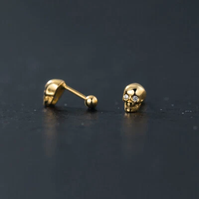  Mini lindos aretes góticos pequeños de plata de ley S925 con calavera de oro Foto 1 de 4