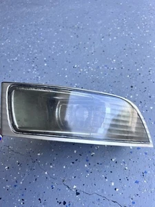 2000-2001 Lexus ES300 Front Fog Light Lamp Left Drive Side 114-77065 - Picture 1 of 4