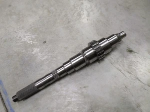 Fits GM Chevy NV4500 MT8 4WD 4X4 Transmission Main Shaft Output - Picture 1 of 8