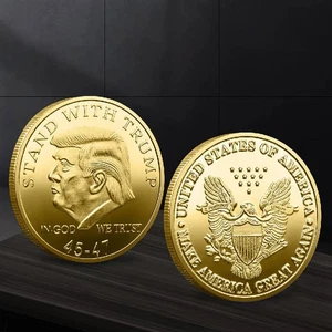 Donald Trump Münze, Ständer mit TRUMP vergoldet KOSTENLOSER VERSAND AUS USA - Bild 1 von 4