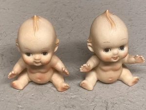 BABY ANGELS SALT & PEPPER SHAKERS - CERAMIC - 3 INCHES - VINTAGE - Bild 1 von 3