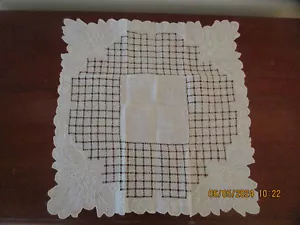 BEAUTIFULLY WORKED APPENZELL WHITEWORK EMBROIDERED VINTAGE WEDDING HANDKERCHIEF - Imagen 1 de 9