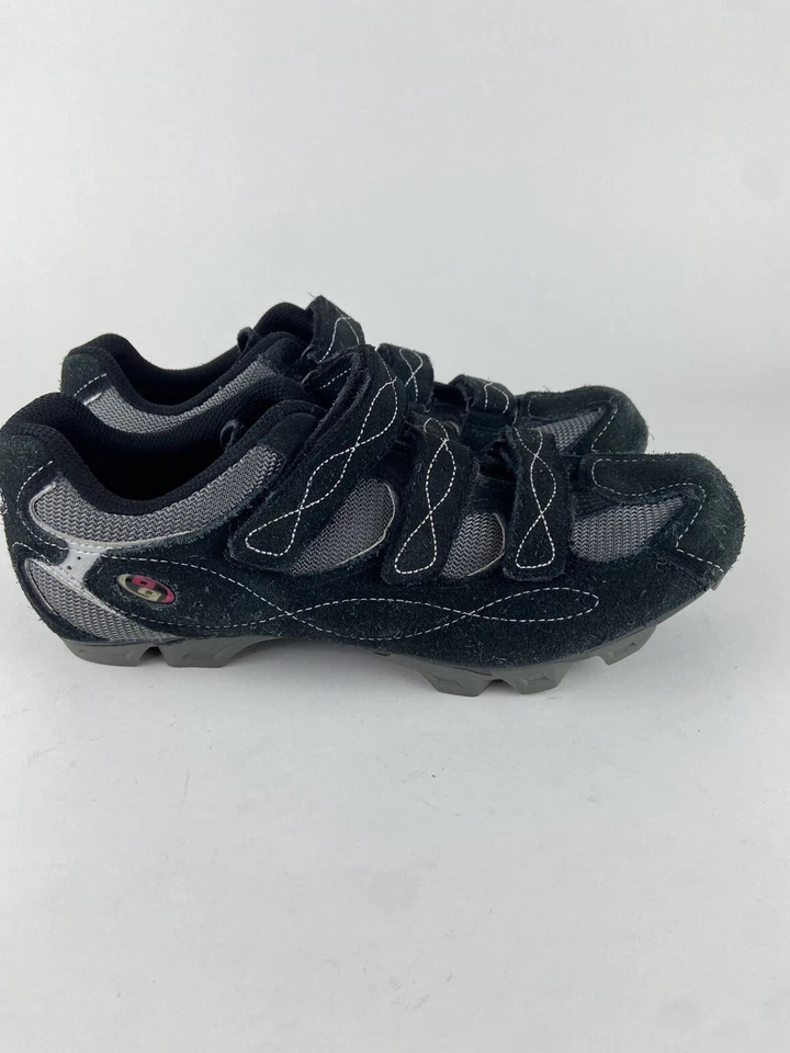 Sapatos de ciclismo femininos especializados Riata MTB EUA 10/UE 41 dois parafusos couro suado - Imagem 1 de 4