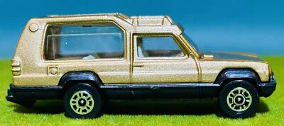 "SUV/STATION WAGON CORGI MATRA RANCHO 2,75"" dorado" Foto 1 de 4