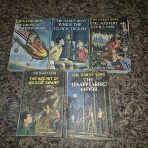 5 Vintage Hardy Mystery Stories Books Franklin W. Dixon 38, 37, 31, 19, 11 - Bild 1 von 8