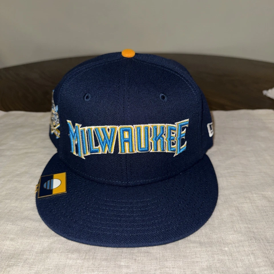 New Era Milwaukee Brewers 59Fifty Baseball Cap Size 7 3/8 - Image 1 of 4