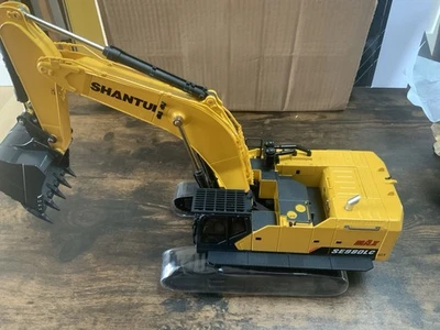 SHANTUI SE980LC  Diecast Hydraulic Excavator/ Digger 1:35 Scale High Detail - Image 1 of 4