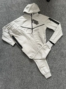 Grey nike Tech Fleece Tracksuit Size 3XL - Picture 1 of 5