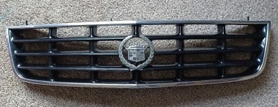 Cadillac Seville 1998-2002 parrilla con emblema cromado y negro OEM  Foto 1 de 4