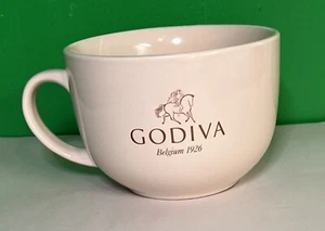 Jumbo Größe hellbraun Godiva Kaffeebecher/Schale von Coastal Cocktails 6" x 4,25" - Bild 1 von 6