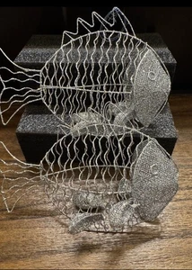 A Set Of Two Silver Glitter Wireframe Fish Ornaments - Picture 1 of 2