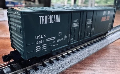 Micro-Trains N Scale RTR #07500040 50’ Box Car w/o Roofwalk Tropicana 13081 NY - Image 1 of 4