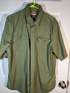 Wrangler Shirt Mens Lg Green Army Long Sleeve Outdoors Front Pockets Med Weight  - Picture 1 of 7