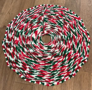 Falda Árbol de Navidad Ganchillo Rojo Verde Blanco Hilo Hecho a Mano  - Imagen 1 de 9