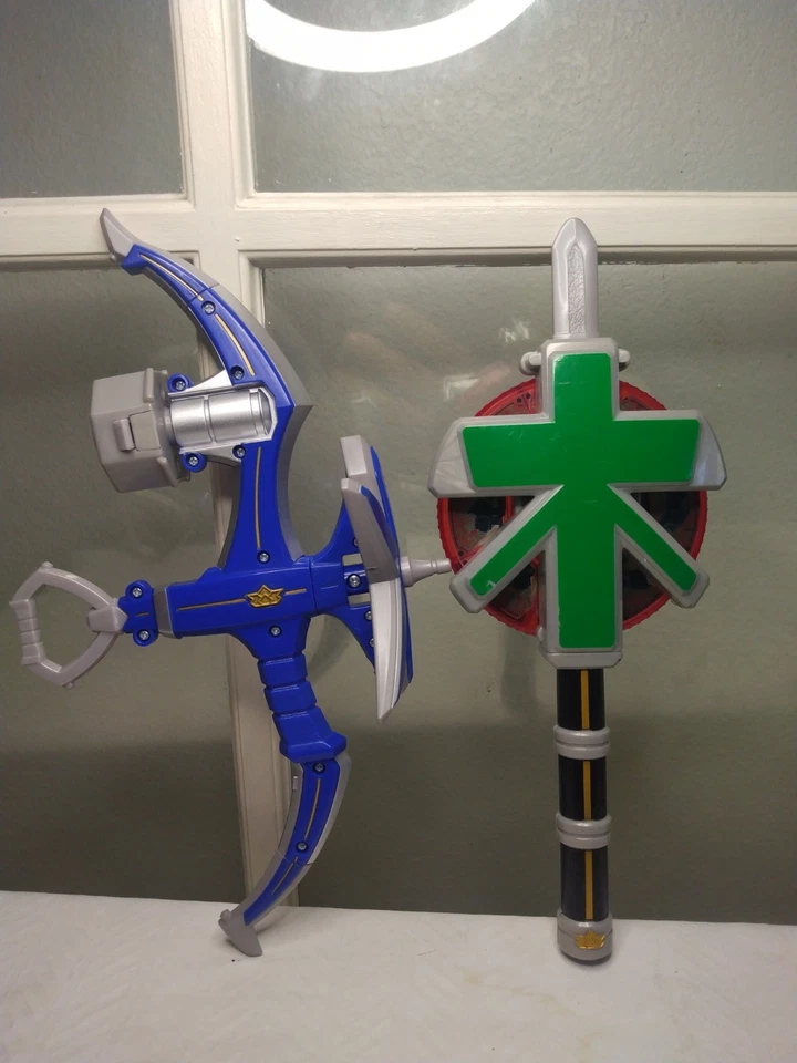 BANDAI Power Rangers Shinkenger Wooden Spear & Bow Set JP - Image 1 of 4