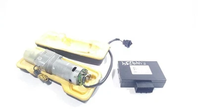 Bomba de puerta levadiza con módulo N.º: 7L5827449 OEM 2009 Porsche Cayenne Foto 1 de 4