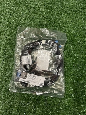 MERCEDES-BENZ W166 Front Parking Aid Wiring A1665408332 NEW GENUINE - Image 1 of 2