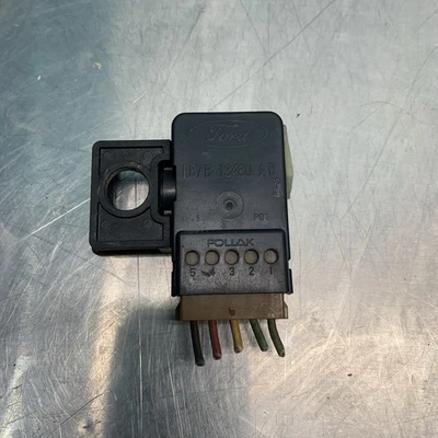 Interruptor de luz de freno 1997-2007 Ford F150 F250 F350 Ranger Explorer Excursion Foto 1 de 3